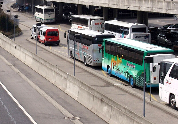 Новость - События - Киев запретил автобусное сообщение с Крымом