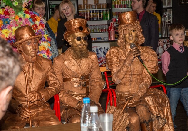 Новость - Досуг и еда - 50 тыс. грн. — “золотому ангелу”: в Днепре назвали победителей Первого всеукраинского фестиваля уличного искусства