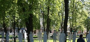 Невидимые: в центре Одессы появились 120 фигур рабов (ФОТО)