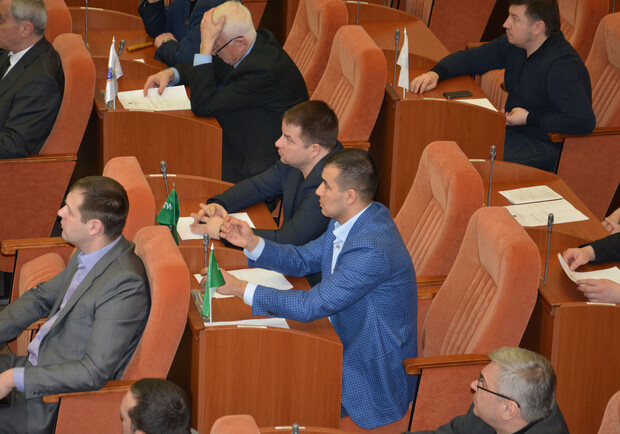 Новость - События - Какие решения "провалили" днепропетровские депутаты на внеочередной сессии