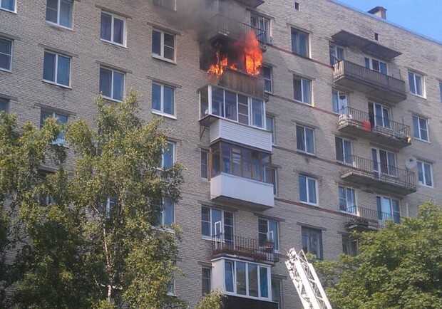 Новость - События - В Днепропетровске горела квартира в пятиэтажном доме