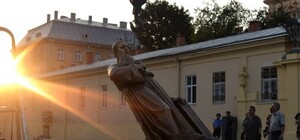 У Львові встановили пам'ятник Андрею Шептицькому (фото)