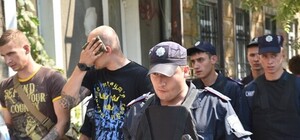 ЛГБТ-фестиваль в Одессе забросали петардами