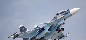 В Крым привезли новейшие российские многофункциональные истребители Су-30СМ