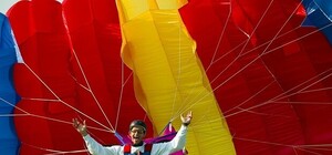 Прыгнуть с парашютом в Одессе: как, почем, и где