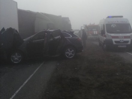 Новость - События - Из-за тумана под Днепром столкнулись пять автомобилей, один водитель погиб