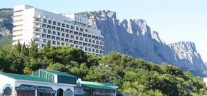 Крым из-за ошибок в документах отложил аукцион по продаже санатория Коломойского