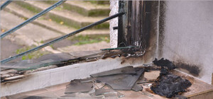 Невідомі підпалили у Львові дільничний пункт міліції (фото)