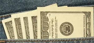 Эксперимент: помочь человеку или забрать его деньги. Видео