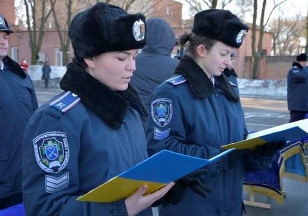 Новые девушки-полицейские. Фото: dp.npu.gov.ua