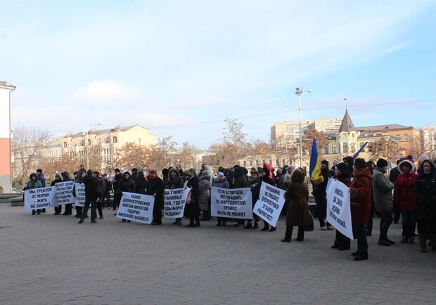 Новость - События - Митингующие предприниматели-владельцы МАФов официально зарегистрировали свои требования в Днепропетровском горсовете
