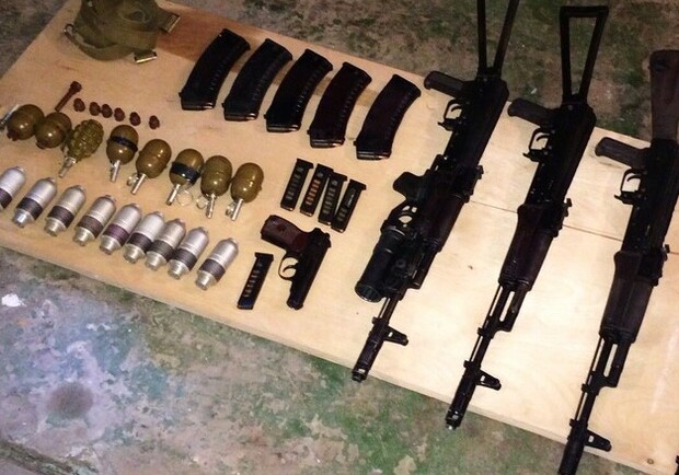 В Днепре женщина хранила оружие и боеприпасы прямо у себя дома. Фото: miaistok.su
