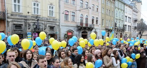 Спільне виконання Державного Гімну львів'яни присвятили Надії Савченко