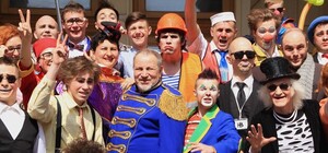 По Одессе маршировали клоуны со всего мира