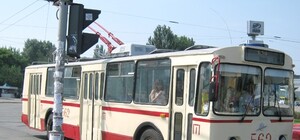 В Запорожье кондукторам троллейбуса приставили охрану