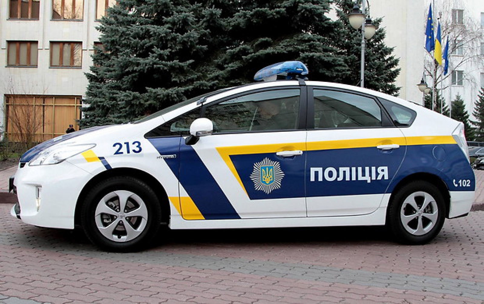 Новость - События - Полиция эвакуировала прицеп с парковочного места