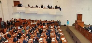 Парус и Сокол без троллейбусов, школы - с ремонтом: какие решения приняли депутаты на сегодняшней сессии горсовета