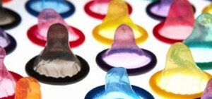 Не сдержал гормоны: одессит хотел украсть в супермаркете 12 пачек презервативов и жвачку