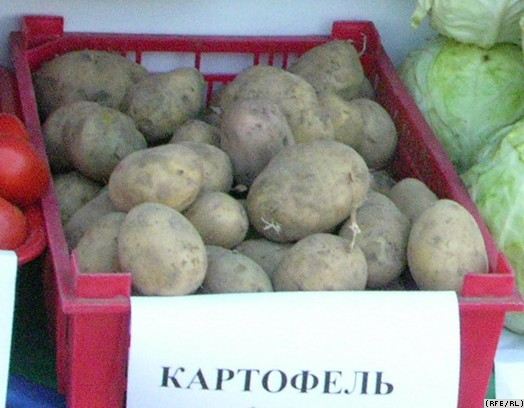 На рынке проблем с картошкой нет. Фото с сайта rus.azattyq.org