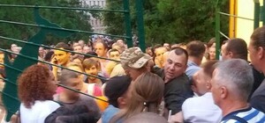 Потасовка на лекции Макаревича: в Зеленом театре собралось больше 2-х тысяч одесситов