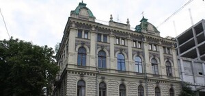 Театр начинается с вешенки: в театральном коллежде можно выращивать грибы, но не актеров