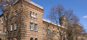 Добилися свого: лікарю заборонили покидати  Львів через смерть дитини