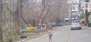 Пьяная мать бросила голого ребенка на морозе