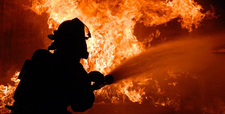Новость - События - Пожар в жилом доме Днепра едва не забрал жизнь мужчины
