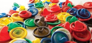 Тонкая наука: киевлян будут учить надевать презервативы