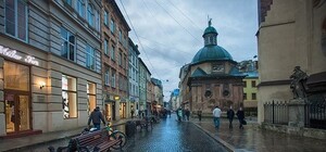 Одягайся тепліше: на вихідні у Львові прогнозують похолодання та мокрий сніг