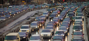 Ты не проедешь: из-за перекрытия Нового моста город сковали пробки