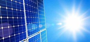 Техника дошла: в Днепре устанавливают фонари на солнечных батареях