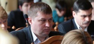 Докерувався: прокуратура звинуватила в корупції директора 