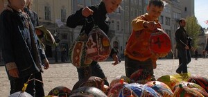 Подаруй собі свято: у Львові стартував щорічний фестиваль писанок