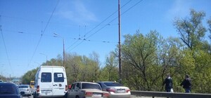 Тройной форсаж: авария на Старом мосту перекрыла движение