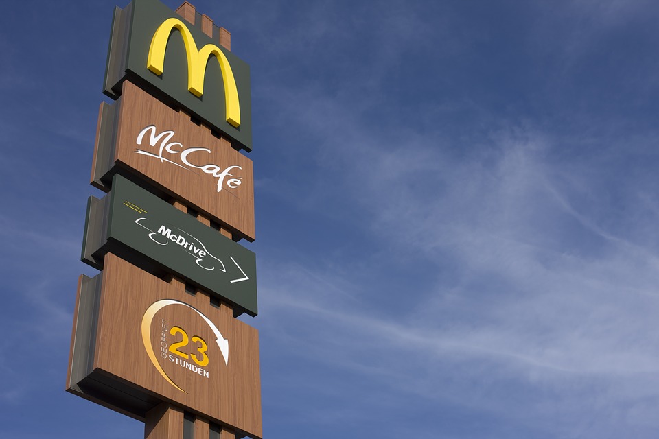 Новость - События - Без гамбургеров: МакДональдс на Европейской площади закрылся