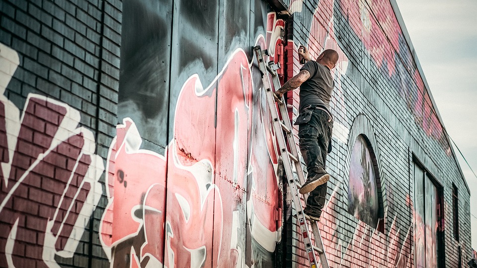 Новость - События - В рамках фестиваля: на многоэтажке Днепра зацветут красные маки