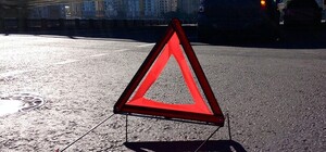 Видеофакт: в Симферополе КамАЗ столкнулся с цементовозом и иномаркой