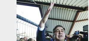 Посеред ночі: Саакашвілі зник із львівського готелю