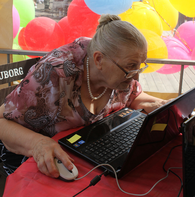 Новость - События - Сделать из бабушки хакера: в Днепре открылись IT-курсы для пенсионеров