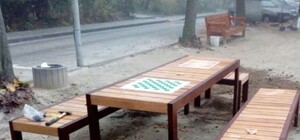 Не мерзни: де у Львові встановлюють лавочки з підігрівом