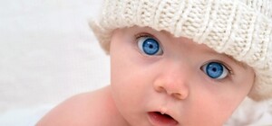 Переохолодження та анемія: львівські поліцейські забрали у матері немовля