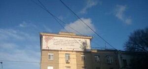 Поэзия повсюду: на доме напротив Пассажа появились стихи