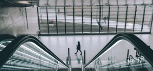 Дождались: завершается ремонт эскалатора в переходе на Старовокзальной