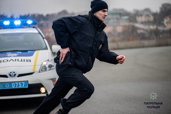 Новость - События - Не отдохнут: больше тысячи полицейских Днепра не будут праздновать Рождество