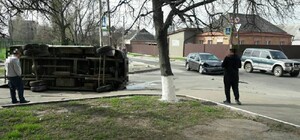 ДТП на переходе: в Харькове перевернутую 