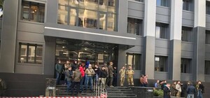 Что происходит: в центре Харькова перекрыта улица и заблокирована администрация