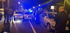 Лицом в асфальт: в Харькове пьяный водитель спровоцировал тройное ДТП