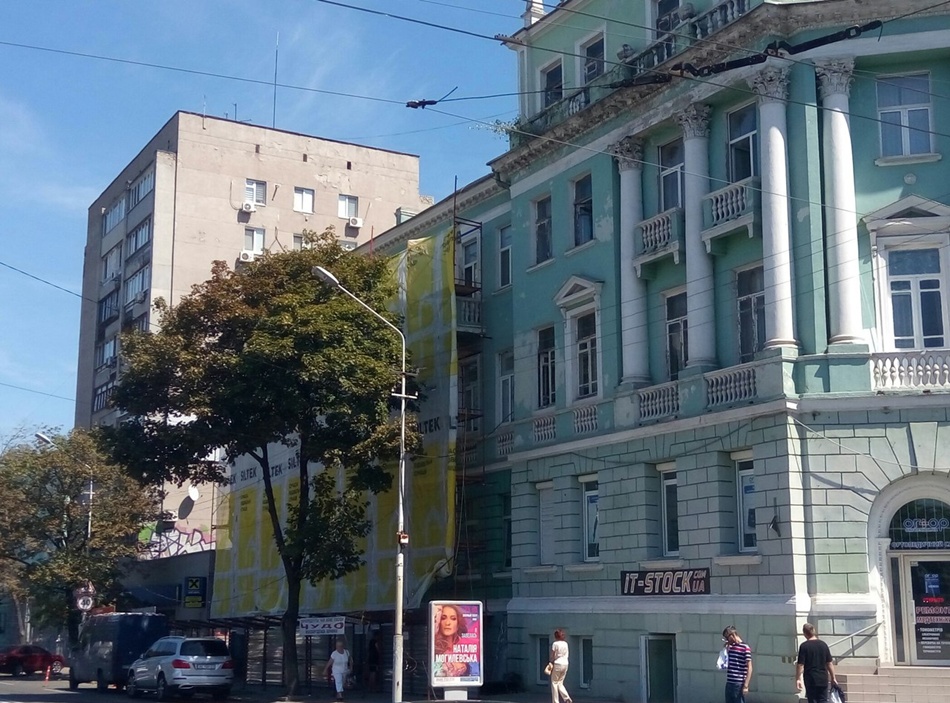 Новость - События - Проверь свой адрес: где в Днепре расстеклят балконы на исторических зданиях