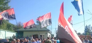 Из-за ЛГБТ: радикалы требуют отставки начальника управления патрульной полиции
